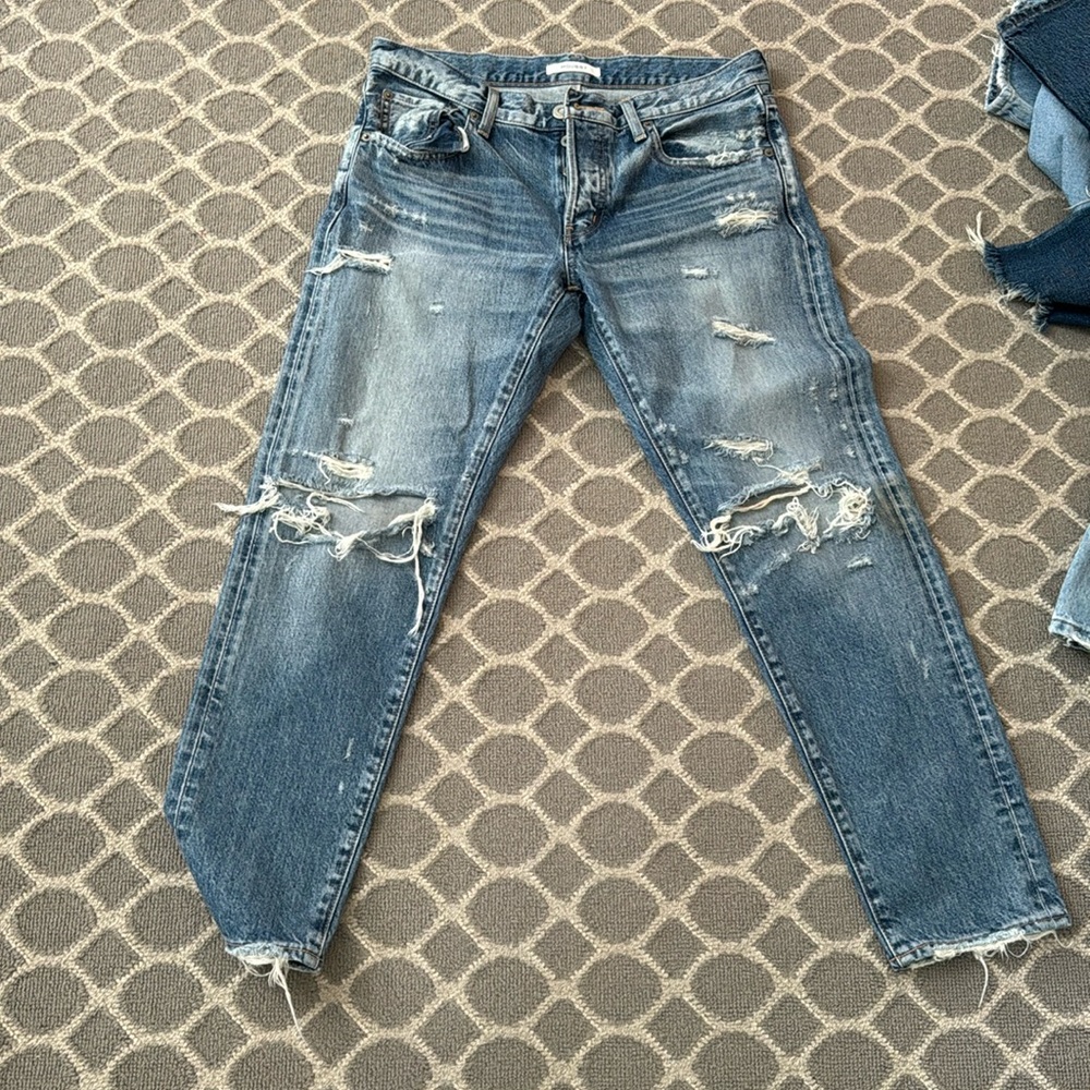 Dark wash, Skinny jeans, Barely worn, Not stretchy, High rise